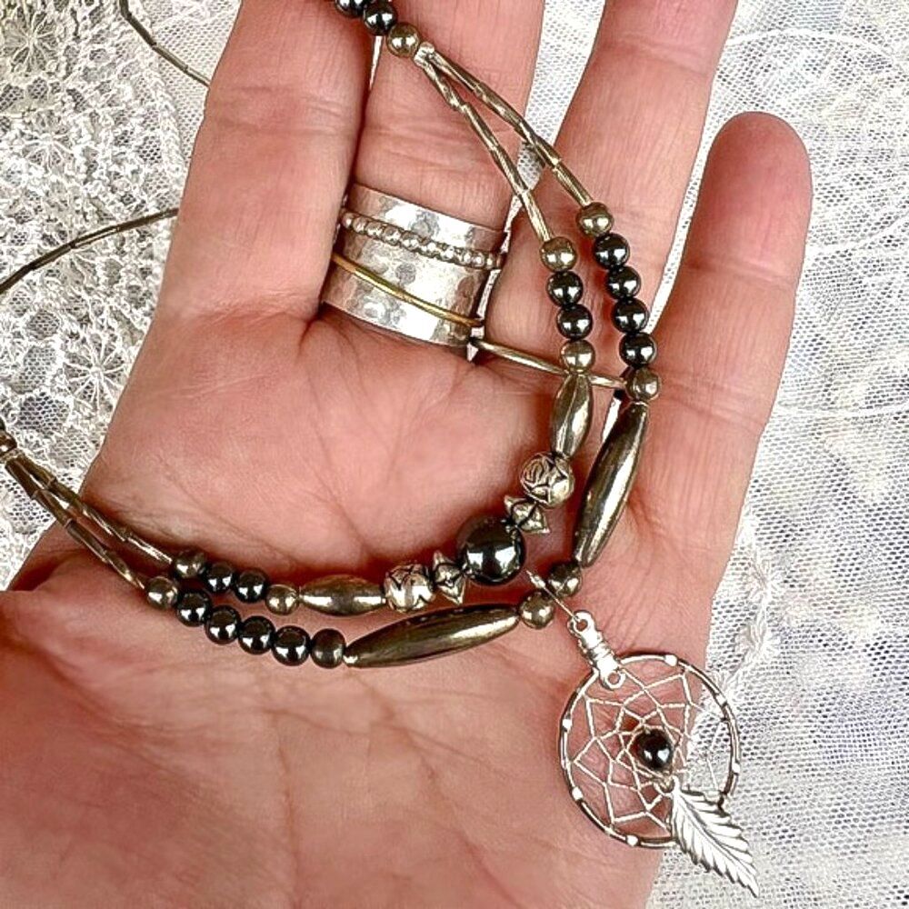 Vintage 70's/80's Silver & Hematite Dreamcatcher Necklace - Picture 6 of 10